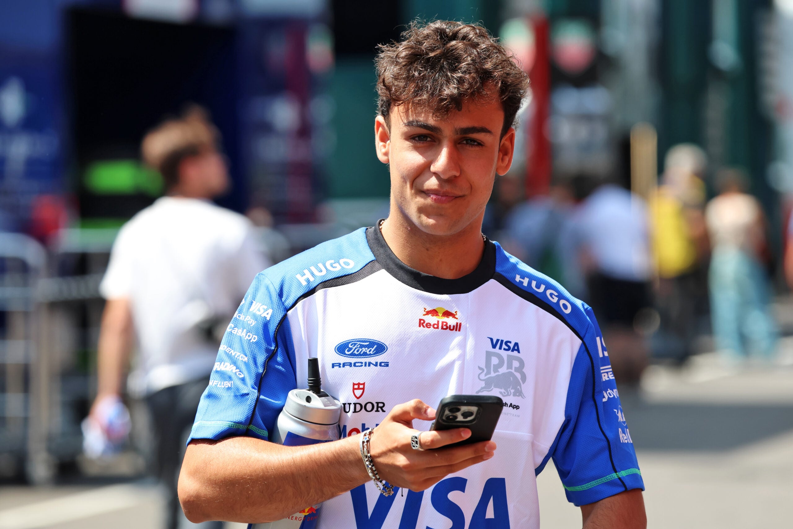 F1: Veja as fotos da quinta-feira do GP da Hungria 2026 Arvid Lindblad (GBR) Racing Bulls Formula One Team.
