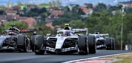 F1: Cadillac foi convocada pelos comissários após problema com carro de Herta