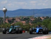 F1: Sainz não vê Williams capaz de brigar com Aston Martin