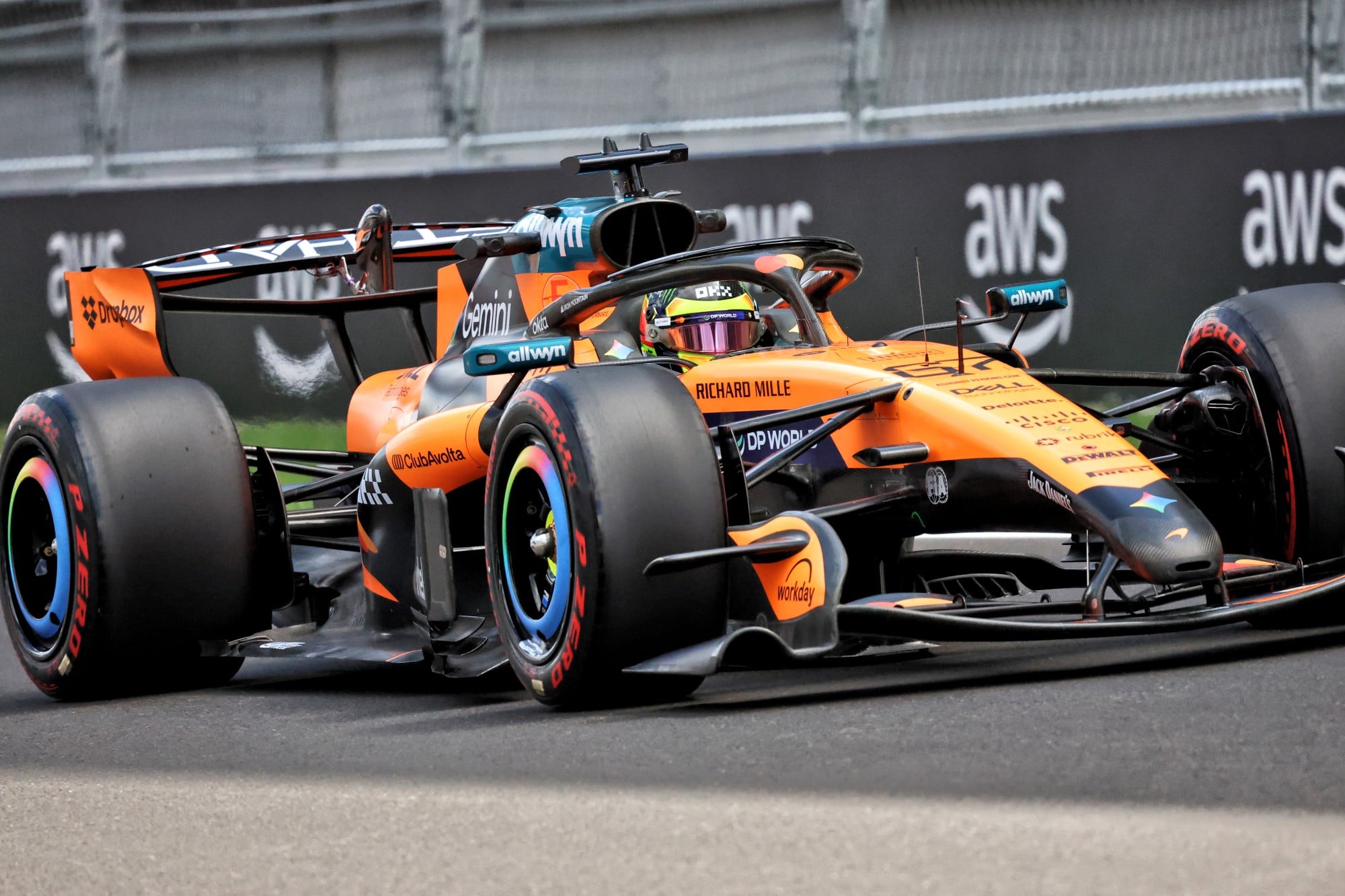 Leonardo Fornaroli (ITA) McLaren F1 Team MCL40 Reserve Driver.