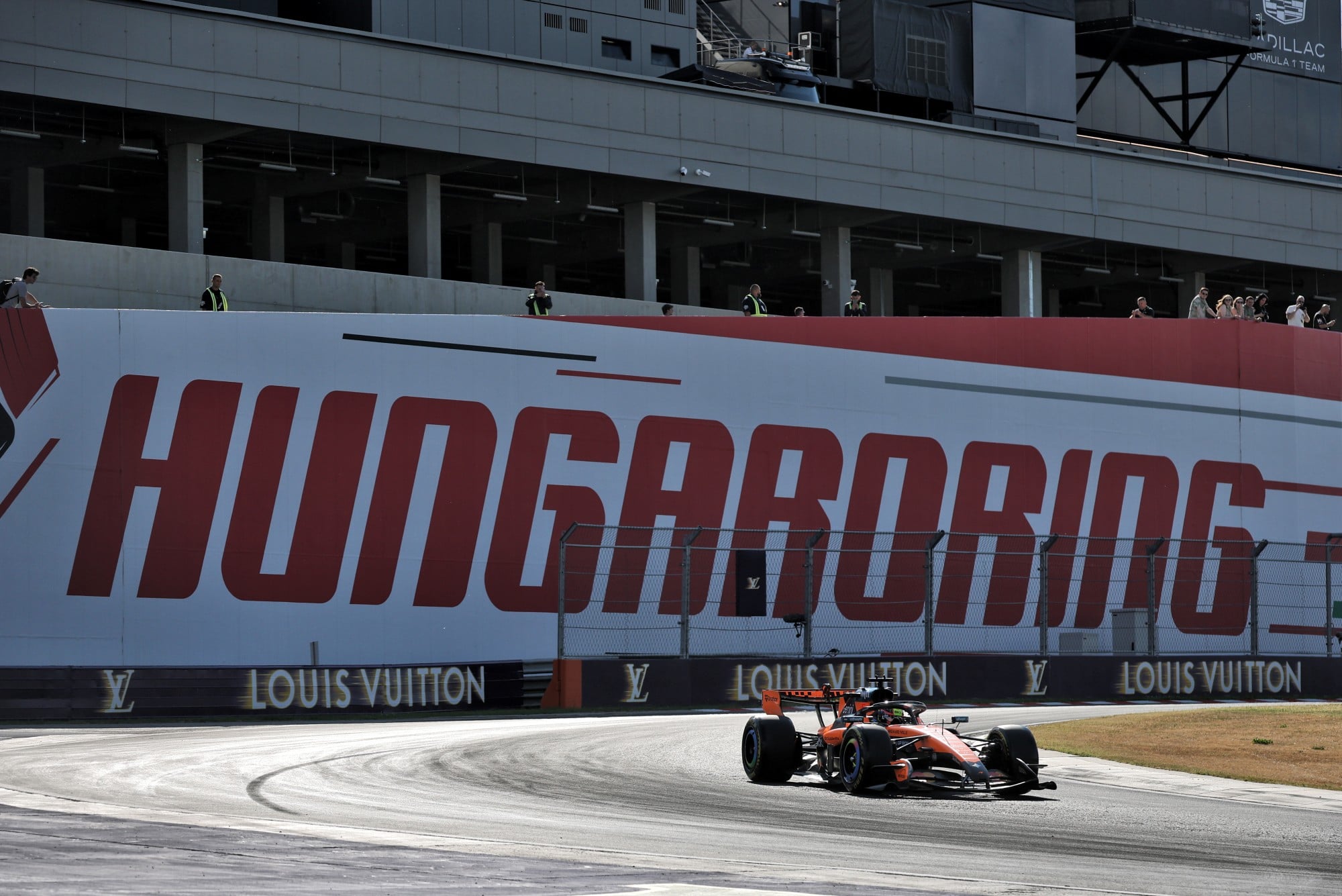Oscar Piastri (AUS) McLaren F1 Team MCL40.