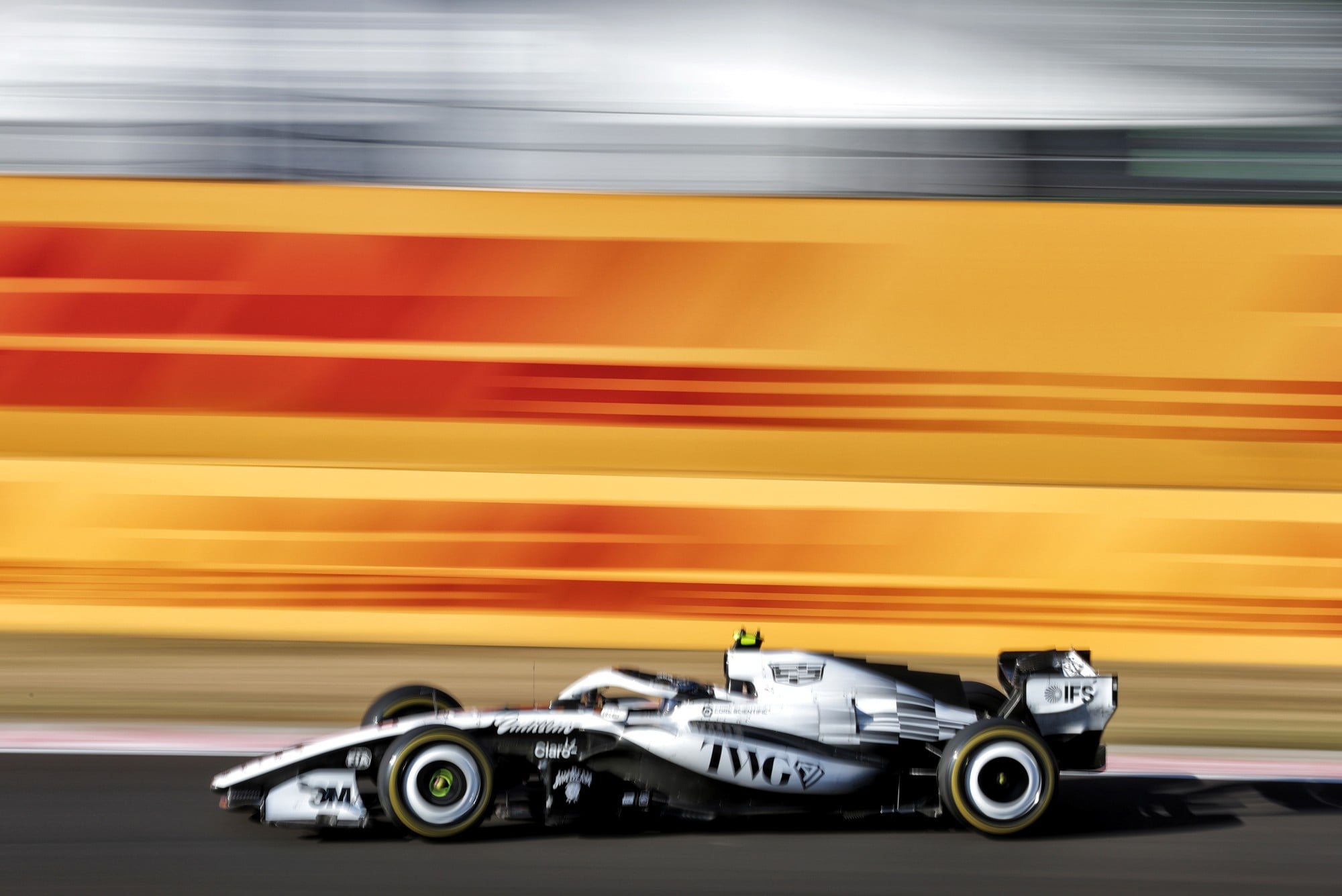 F1: Cadillac encerra primeira metade da temporada com abandono duplo Valtteri Bottas (FIN) Cadillac Formula 1 Team MAC-26.