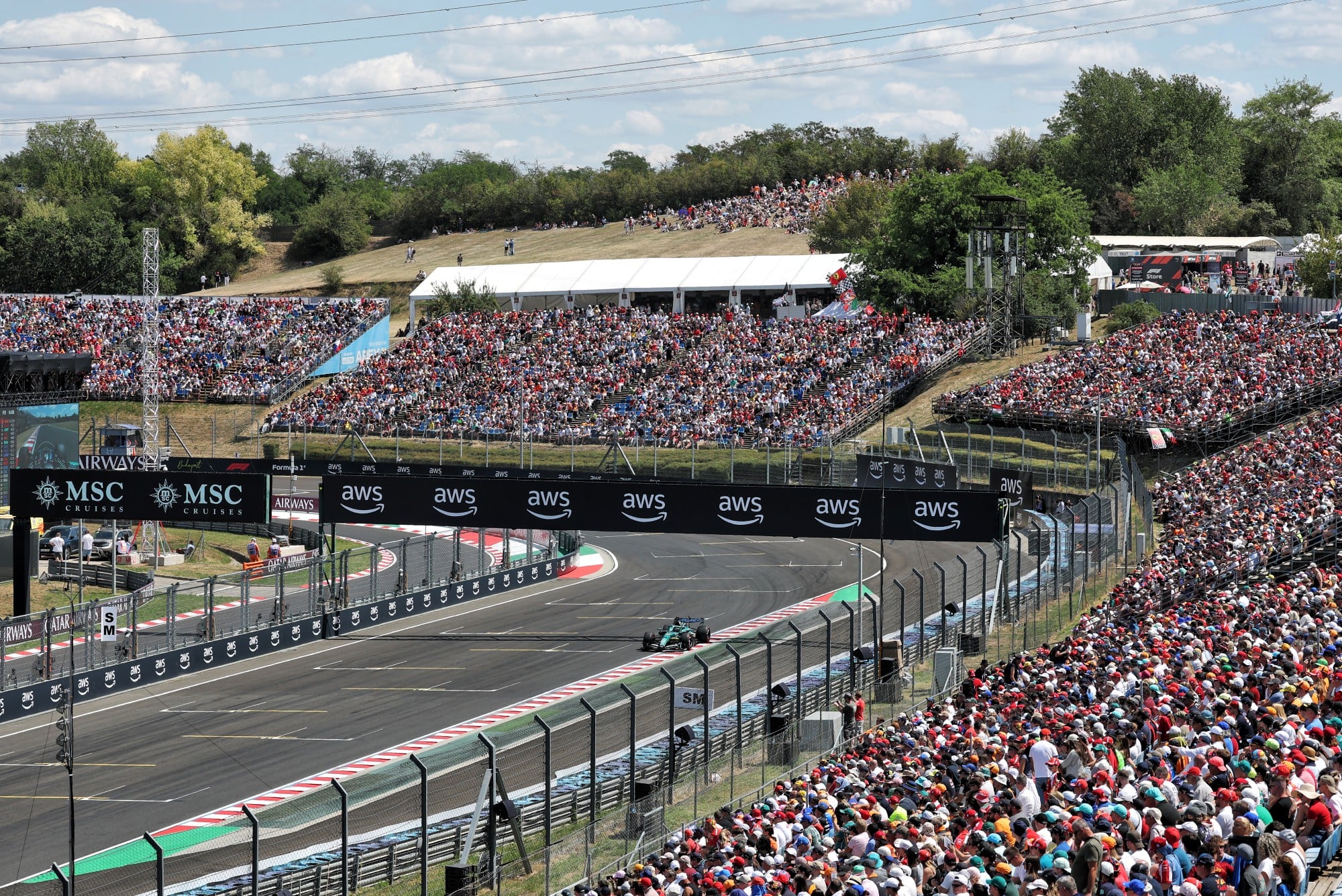 Lance Stroll (CDN) Aston Martin F1 Team AMR26.
