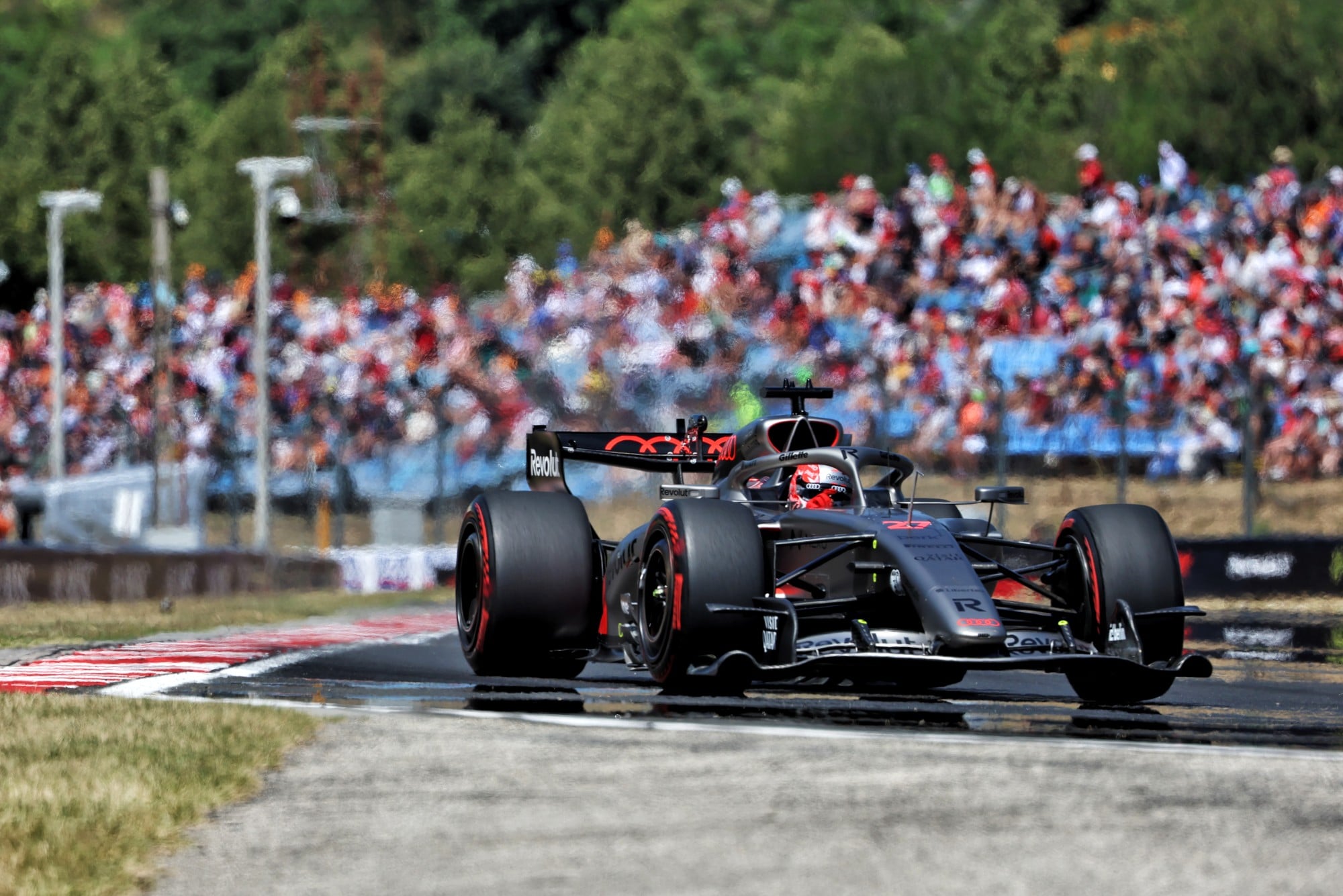 Nico Hulkenberg (GER) Audi F1 Team R26.