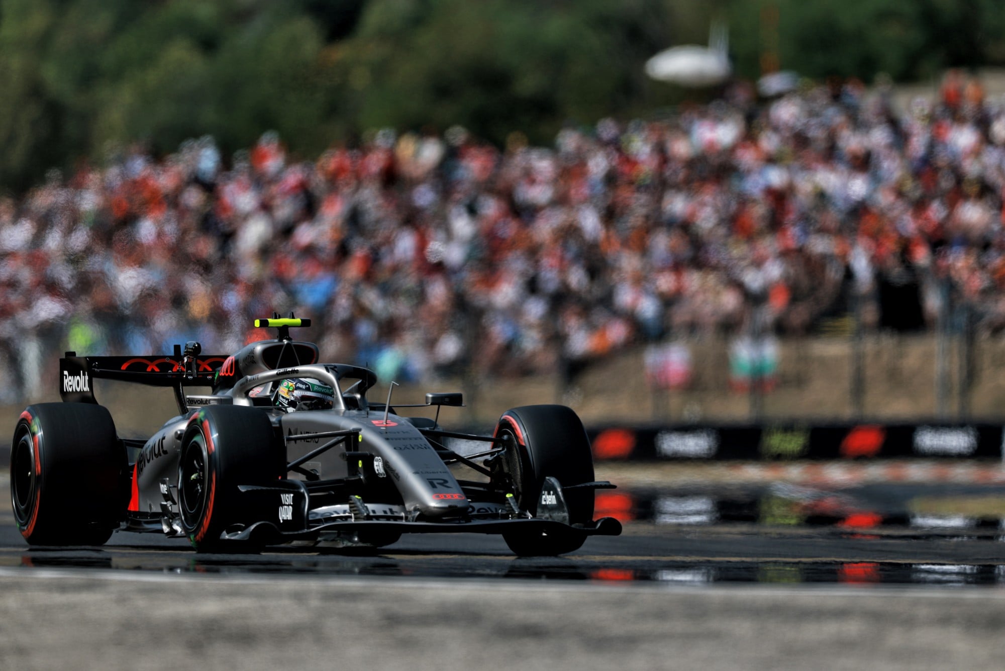 Gabriel Bortoleto (BRA) Audi F1 Team R26.