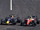 F1: Verstappen e Hamilton reacendem duelo em Sepang