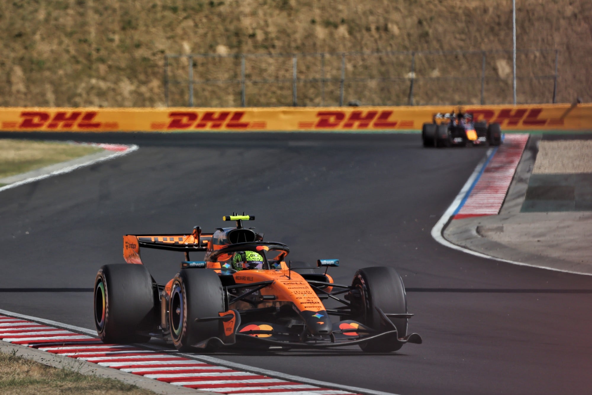F1: McLaren comemora vitória de Norris e lamenta abandono de Piastri