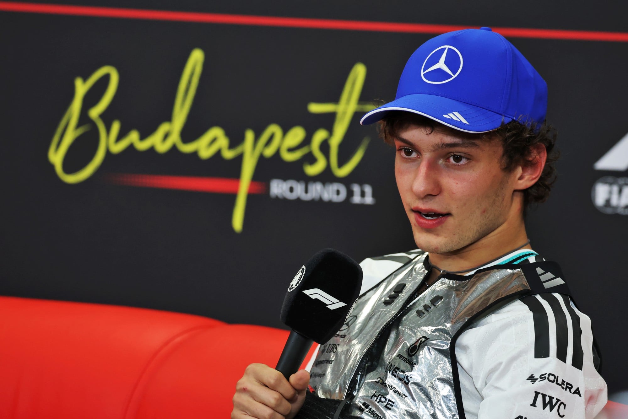 F1: Confira as imagens do GP da Hungria 2026 Andrea Kimi Antonelli (ITA) Mercedes AMG Formula One Team in the post race FIA Press Conference.