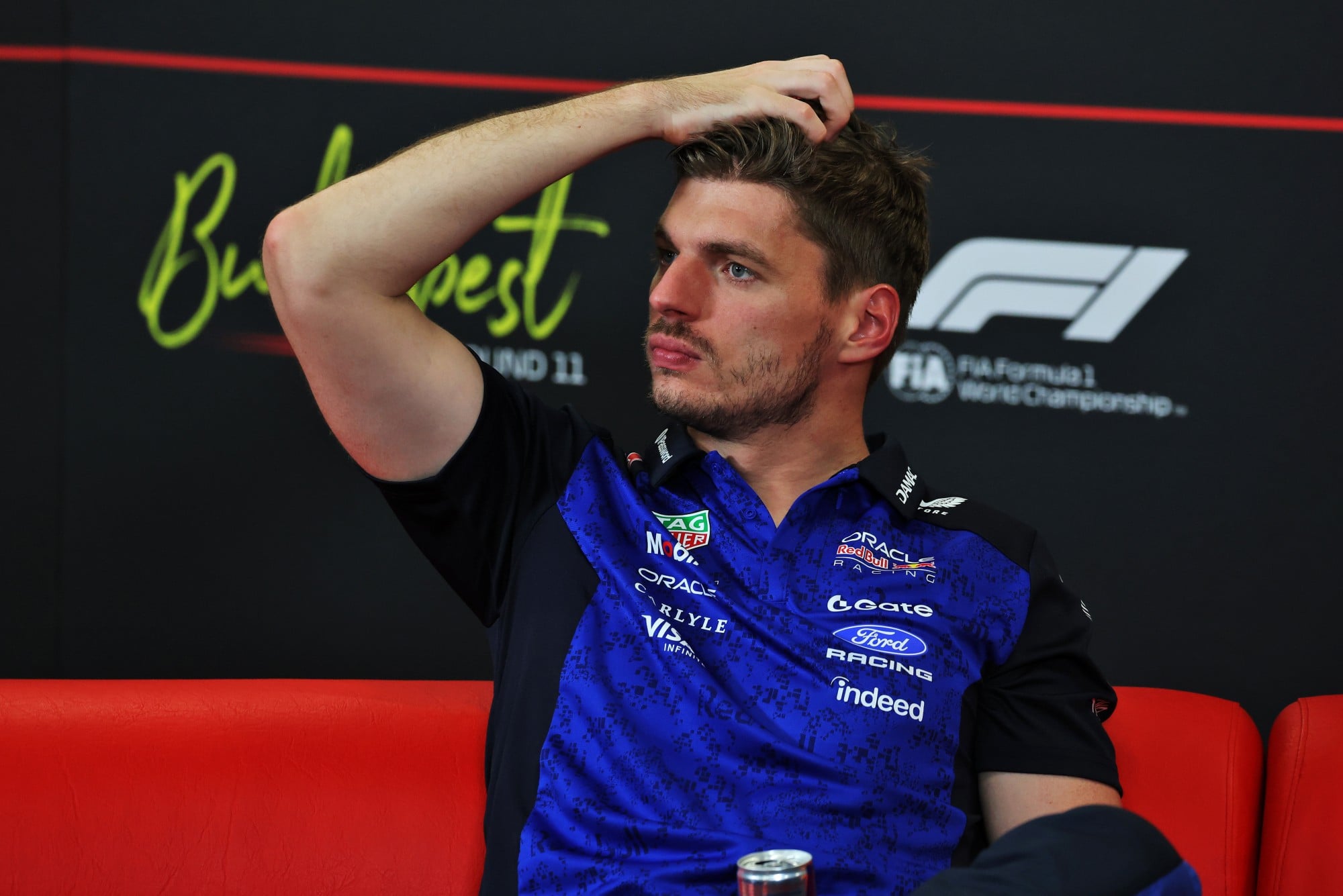 F1: Confira as imagens do GP da Hungria 2026 Max Verstappen (NLD) Red Bull Racing in the post race FIA Press Conference.
