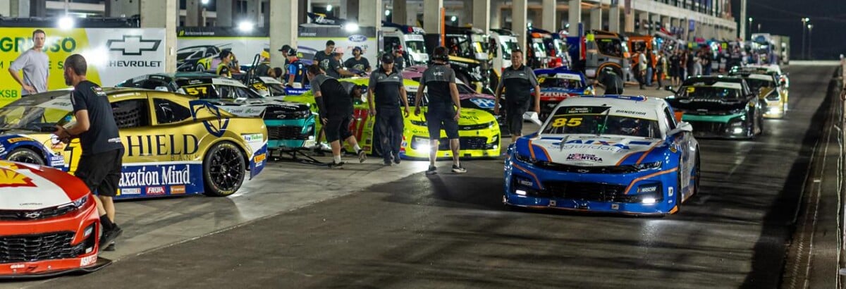 NASCAR Brasil: Acompanhe a Night Challenge em Cuiabá AO VIVO NASCAR Brasil: Acompanhe a Night Challenge em Cuiabá AO VIVO