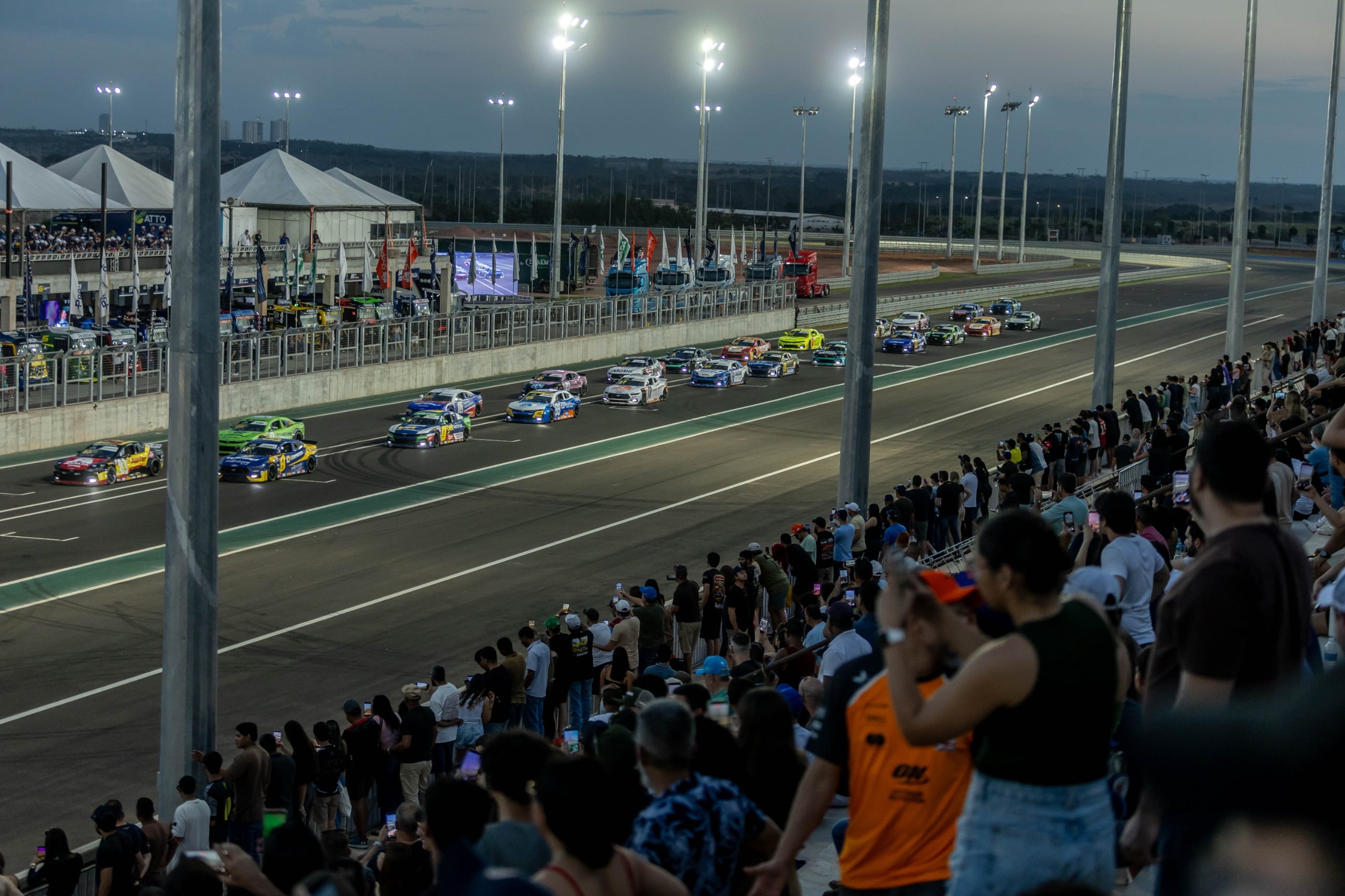 Análise: A NASCAR Brasil encontrou uma mina de ouro em Cuiabá Análise: A NASCAR Brasil encontrou uma mina de ouro em Cuiabá