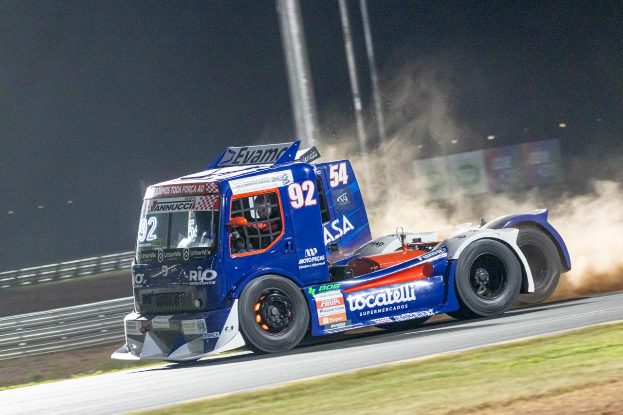 Copa Truck em Londrina: Totti defende liderança e Cibien busca reação na Elite