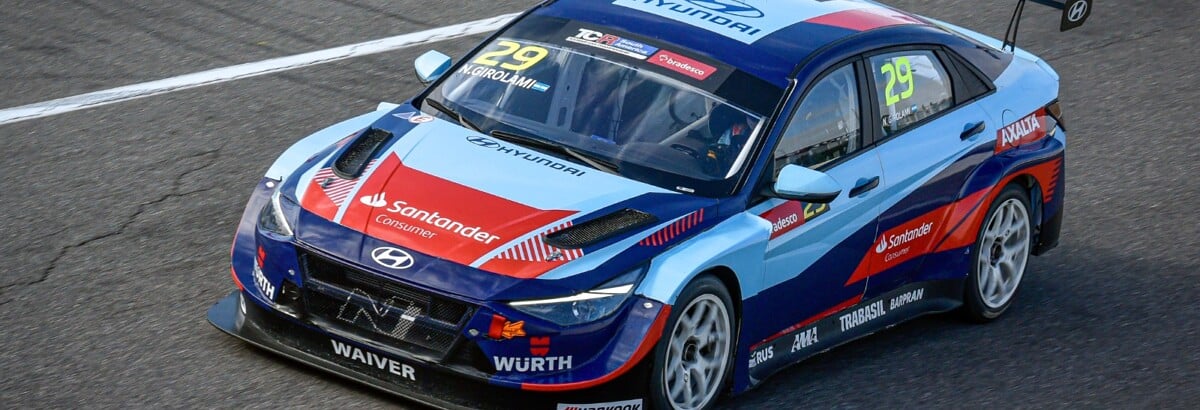 TCR South America: Néstor Girolami segura Cafaro e conquista vitória na Corrida 1 em Córdoba