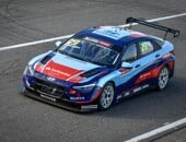 TCR South America: Néstor Girolami segura Cafaro e conquista vitória na Corrida 1 em Córdoba