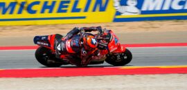 Moto2: Ortolá supera Holgado e lidera sexta-feira em Aragón