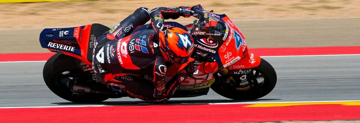 Moto2: Ortolá supera Holgado e lidera sexta-feira em Aragón Moto2: Ortolá supera Holgado e lidera sexta-feira em Aragón