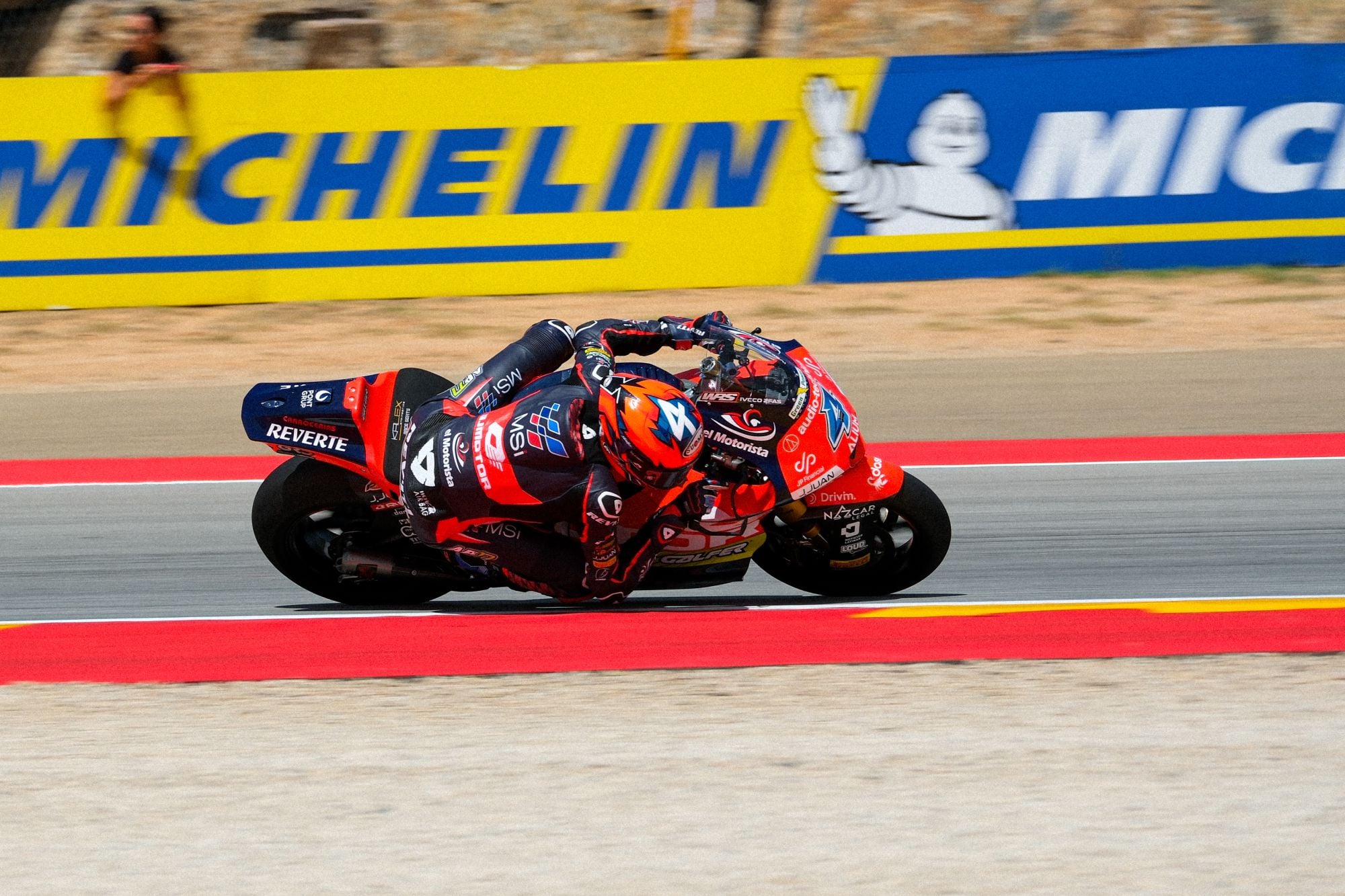 Moto2: Ortolá supera Holgado e lidera sexta-feira em Aragón Iván Ortolá