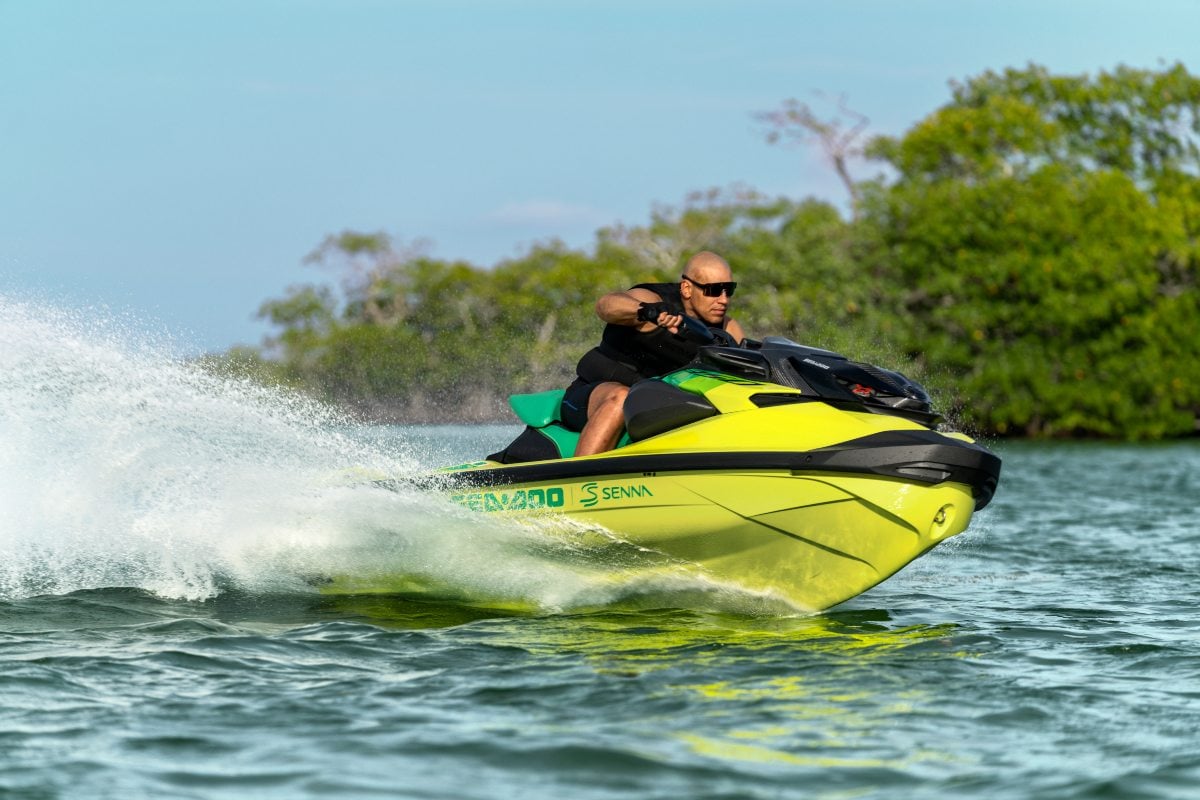Ayrton Senna, a chuva e o mar: a paixão pouco conhecida do piloto que inspirou uma edição especial da Sea-Doo