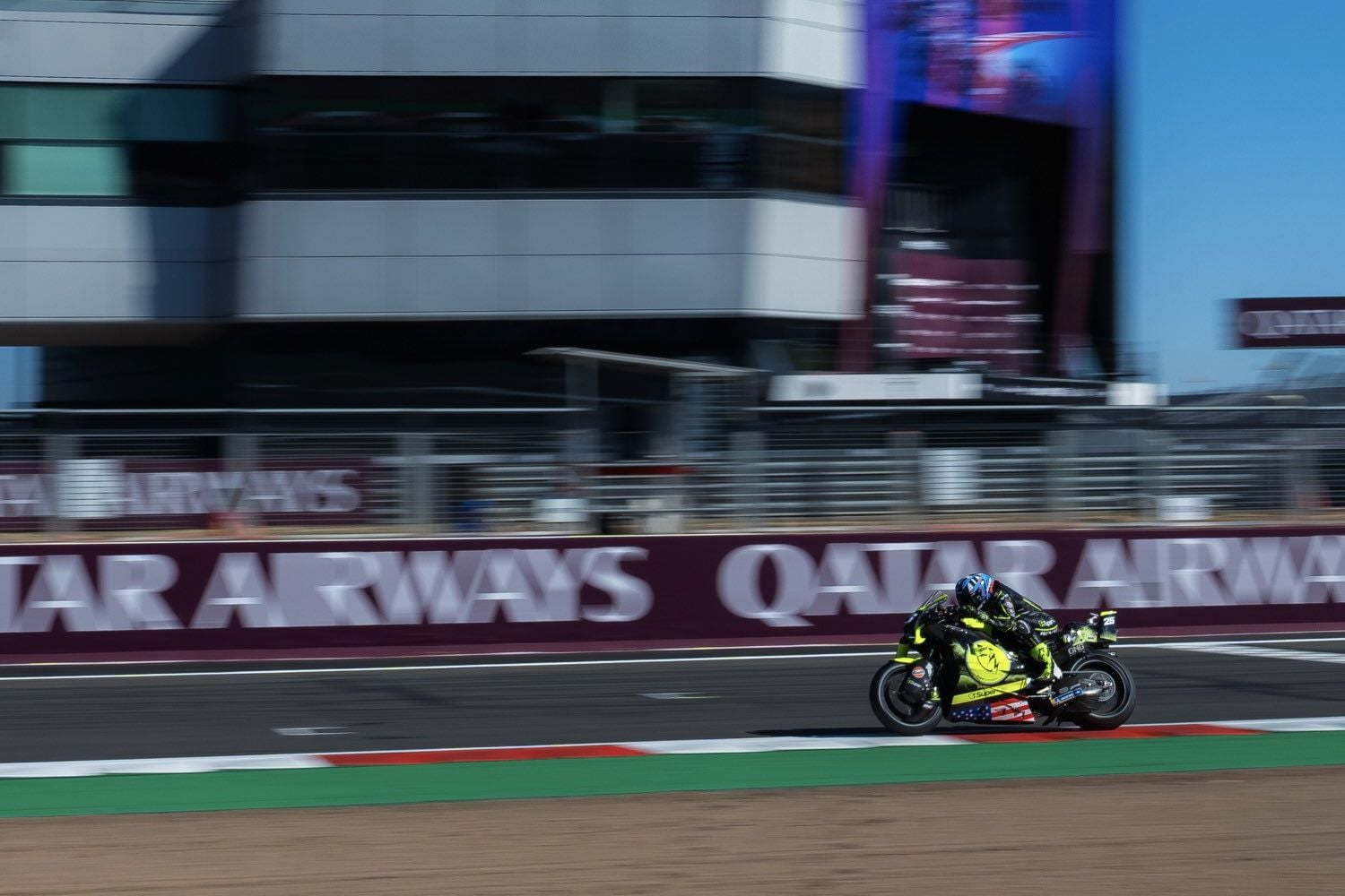 MotoGP: Fernández assume liderança na largada e vence GP da Inglaterra Raúl Fernández