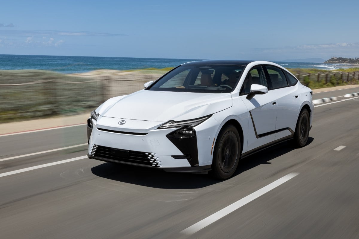 Novo Lexus ES chega ao Brasil a partir de R$ 399.990 na pré-venda