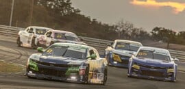 NASCAR Brasil: Cacá Bueno mostra bom ritmo de corrida em sábado desafiador em Cuiabá
