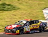 Gabriel Casagrande assume liderança da NASCAR Brasil com segundo lugar na Sprint Race em Londrina