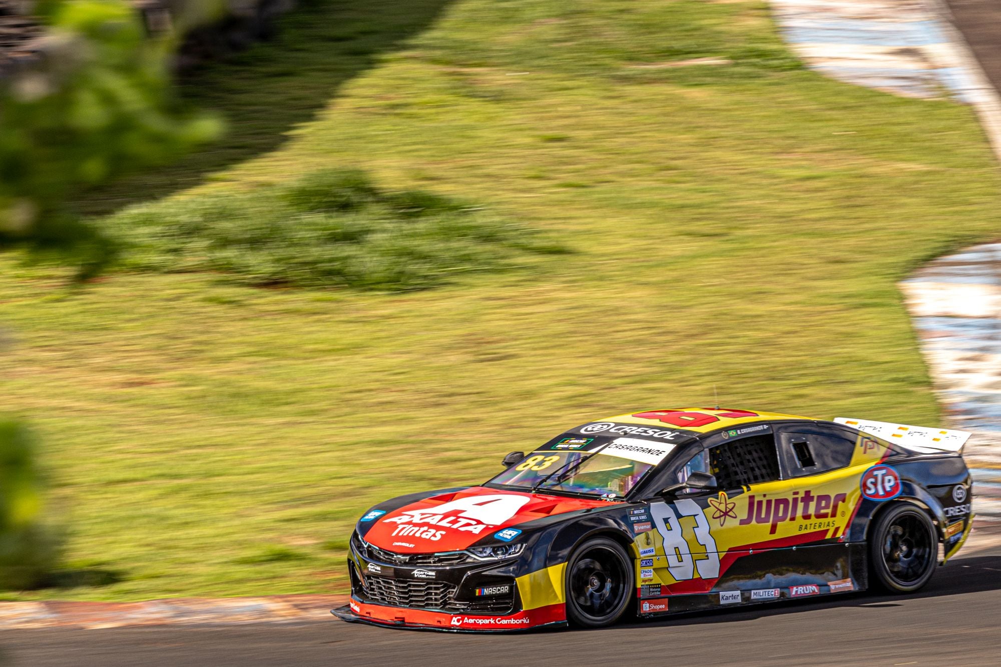 Gabriel Casagrande assume liderança da NASCAR Brasil com segundo lugar na Sprint Race em Londrina Gabriel Casagrande