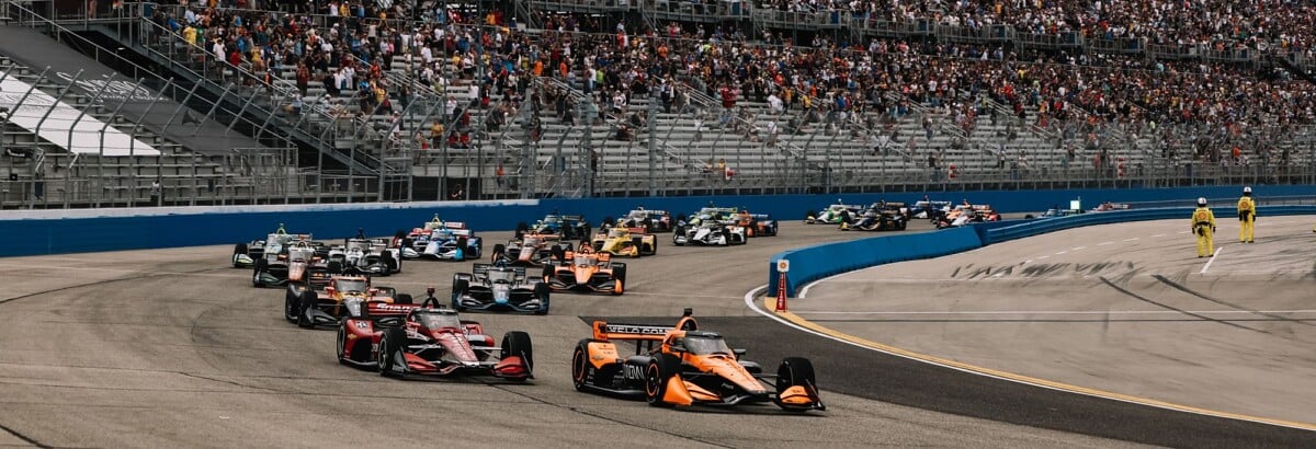 Indy volta a adiar retomada da corrida 1 em Milwaukee, e disputa ocorre após corrida 2 Indy volta a adiar retomada da corrida 1 em Milwaukee, e disputa ocorre após corrida 2