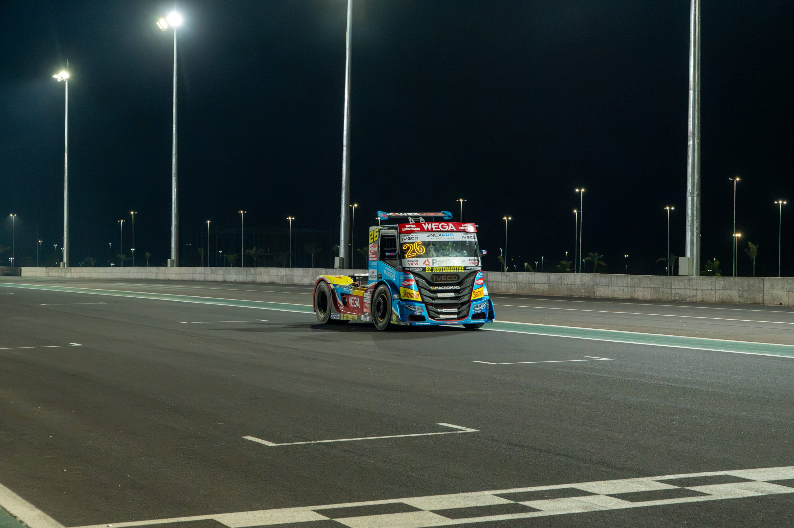 Iveco Usual Racing chega a Londrina de olho na liderança da Copa Truck