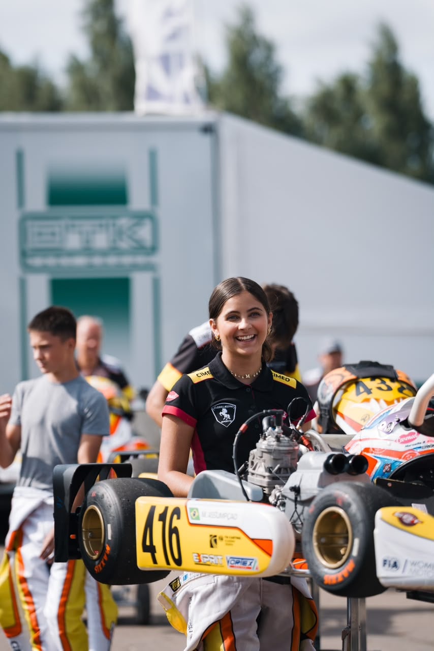 Quebra de motor tira Marcella Assumpção de top-10 do FIA Academy Trophy na Suécia Marcella Assumpção