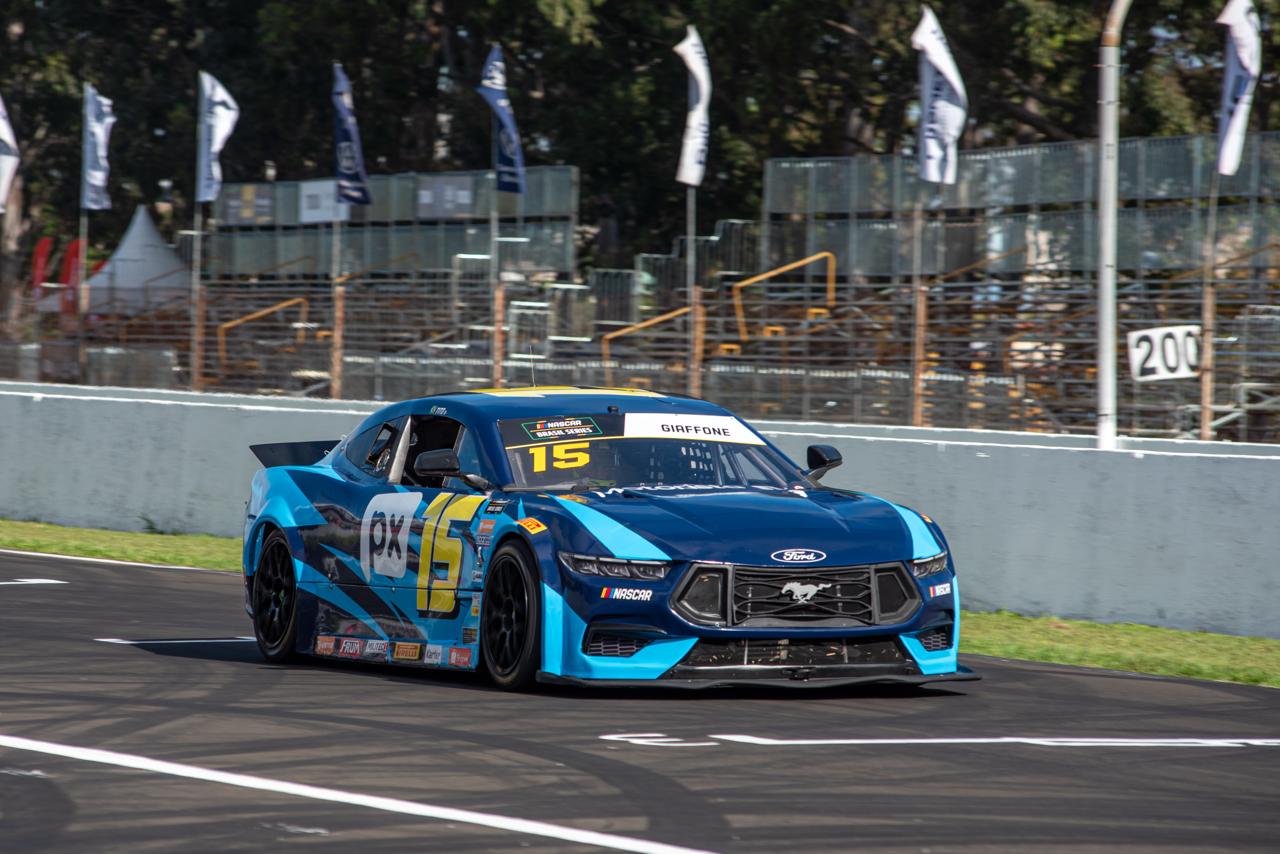 Tito Giaffone escala pelotão e fatura pódio na NASCAR Brasil em Londrina