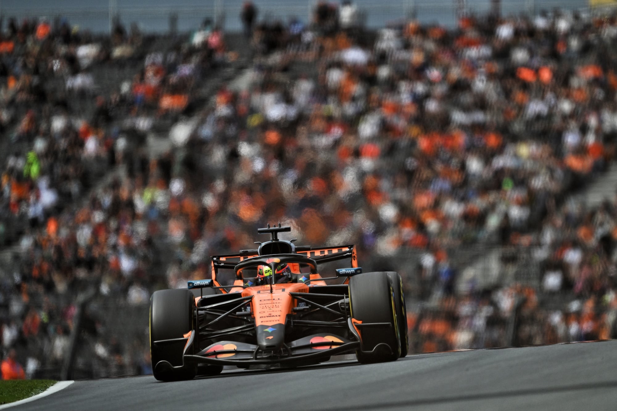 F1: Confira as imagens desta sexta-feira do GP da Holanda 2026 Oscar Piastri (AUS) McLaren F1 Team MCL40.