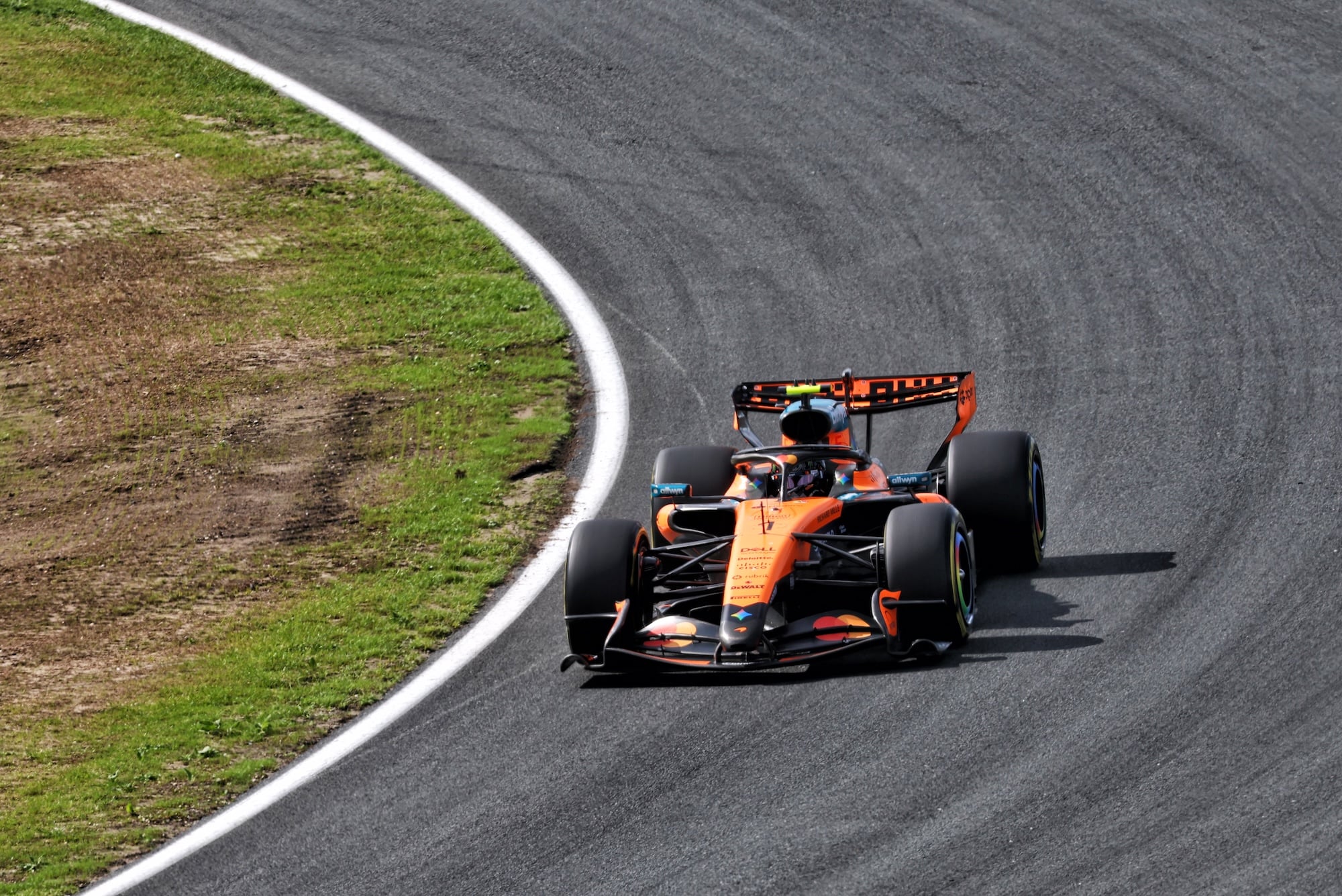 F1: Confira as imagens desta sexta-feira do GP da Holanda 2026 Lando Norris (GBR) McLaren F1 Team MCL40.