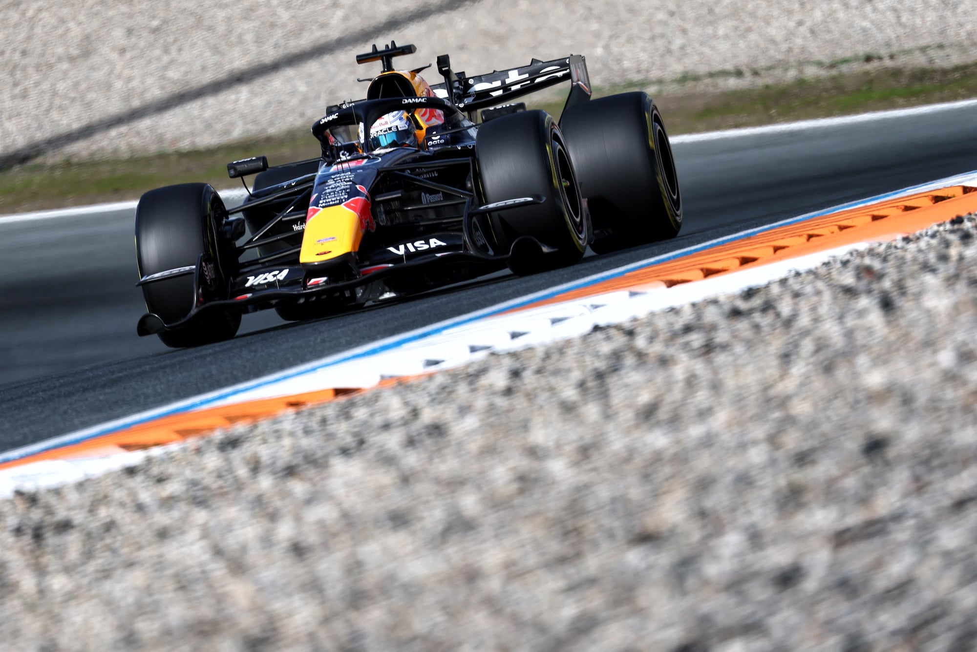 F1: Confira as imagens desta sexta-feira do GP da Holanda 2026 Max Verstappen (NLD) Red Bull Racing RB22.