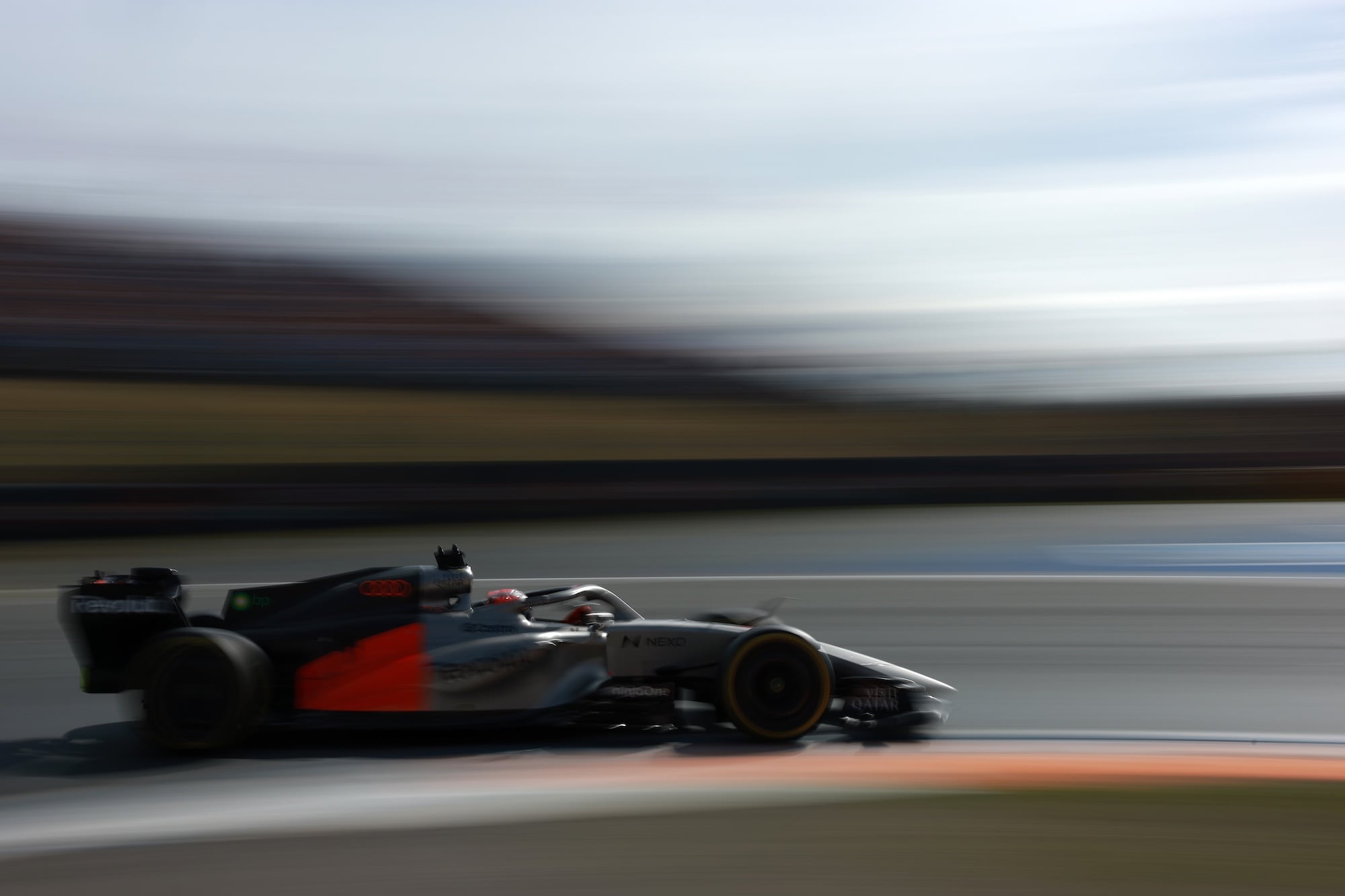 F1: Confira as imagens desta sexta-feira do GP da Holanda 2026 Nico Hulkenberg (GER) Audi F1 Team R26.