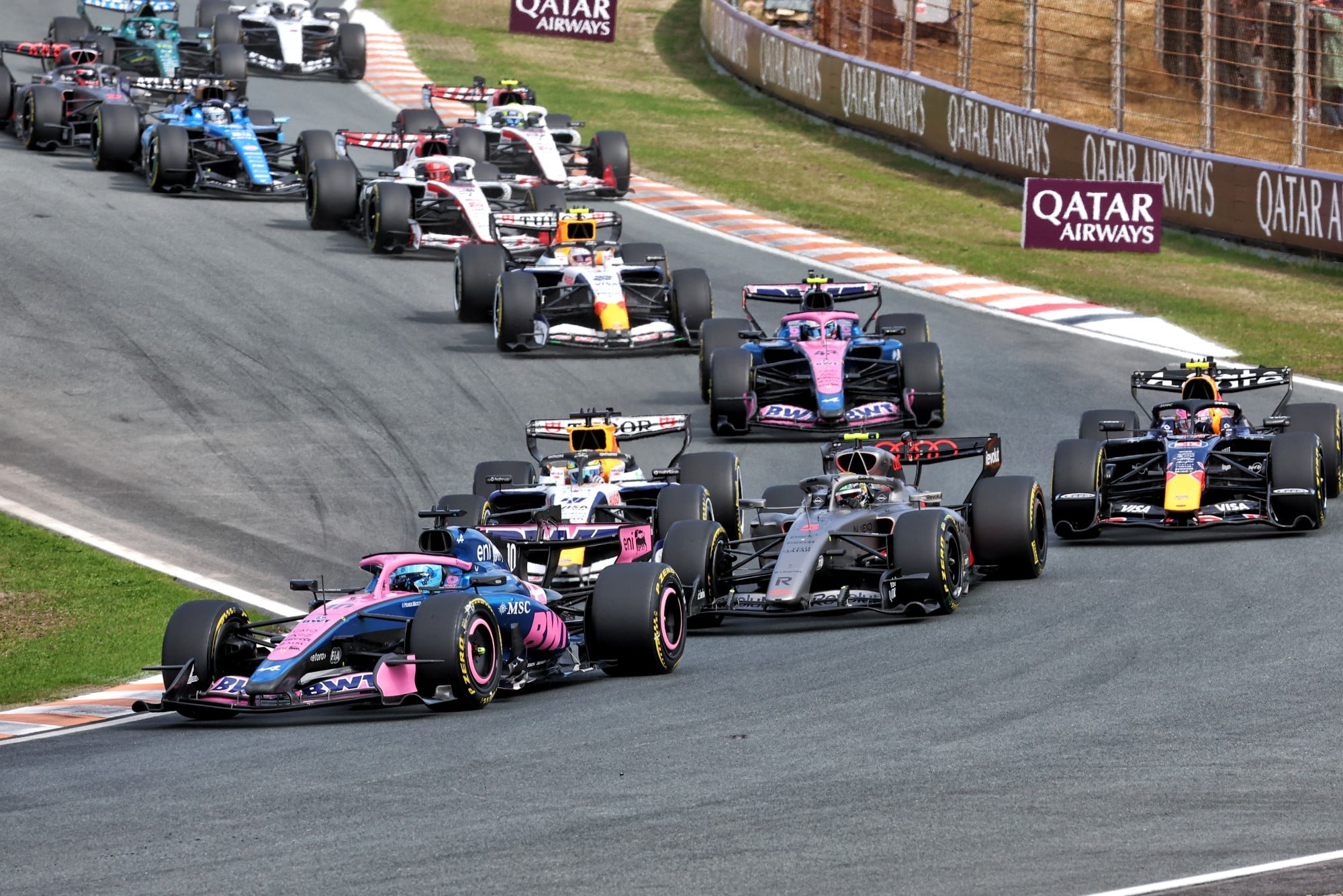 Pierre Gasly (FRA) Alpine F1 Team A526 at the start of the race.