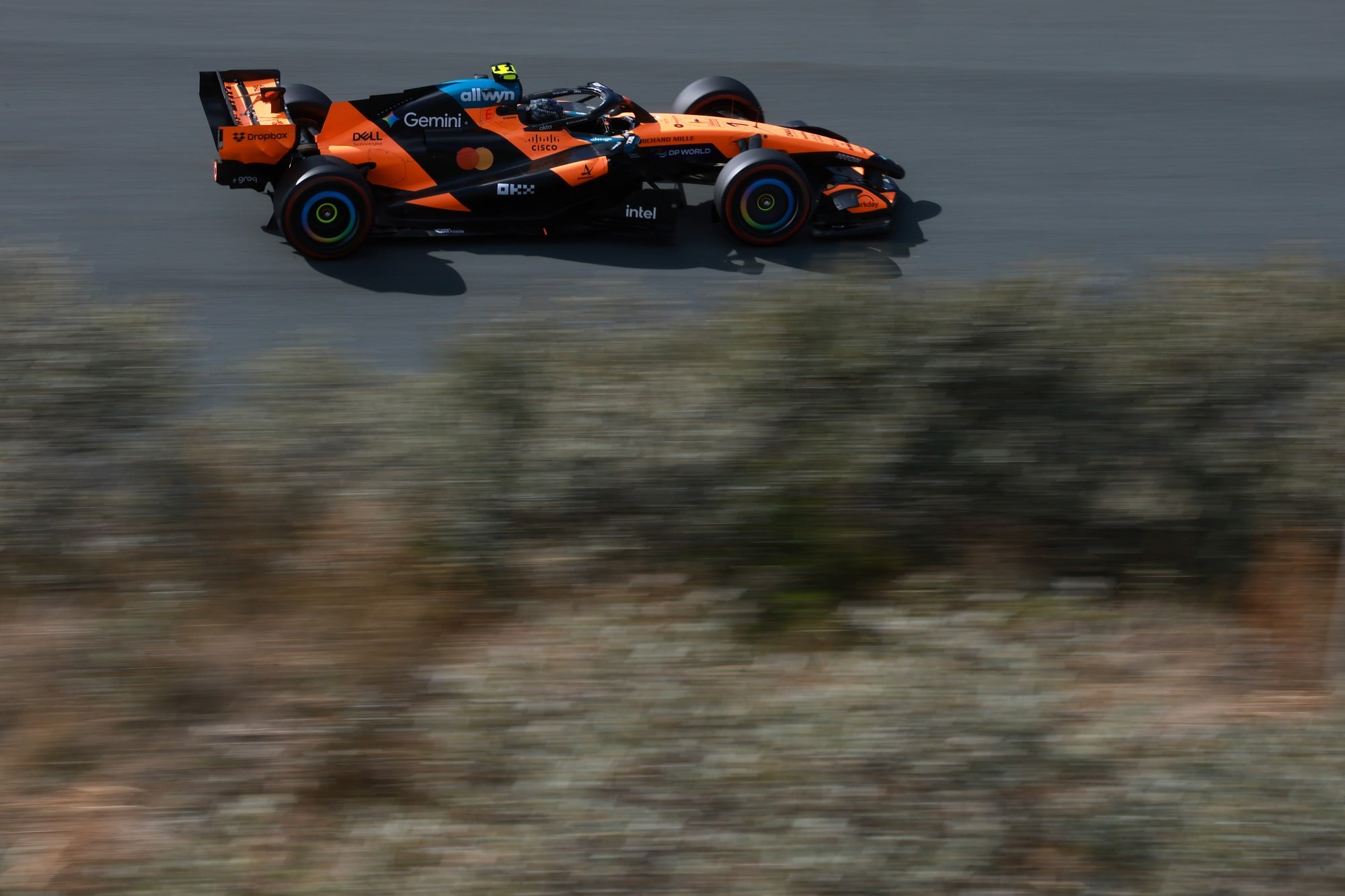 Lando Norris (GBR) McLaren F1 Team MCL40.