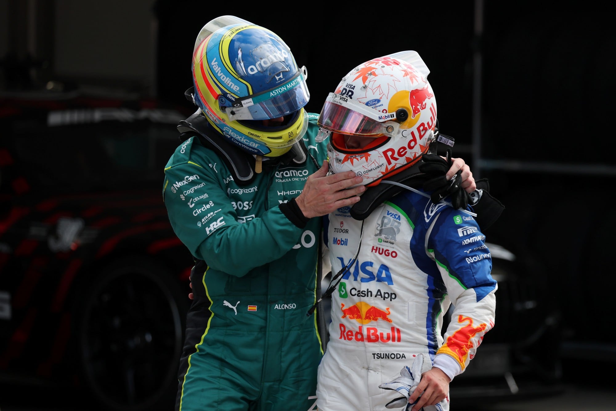 (L to R): Fernando Alonso (ESP) Aston Martin F1 Team with Yuki Tsunoda (JPN) Racing Bulls Reserve Driver in parc ferme.
