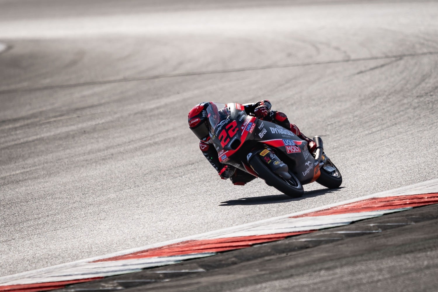 David Almansa vence corrida agitada da Moto3 em Silverstone David Almansa
