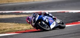 Moto2: Izan Guevara conquista pole position na Inglaterra