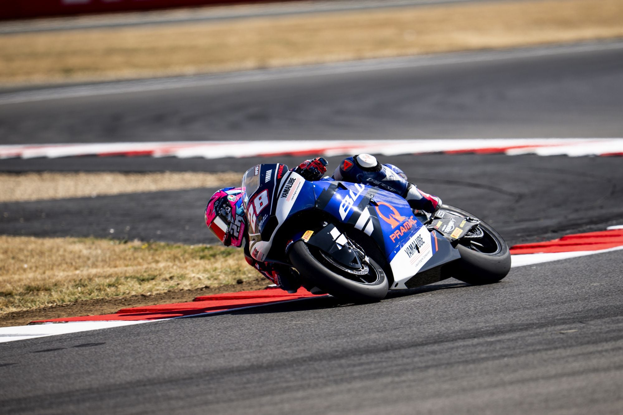 Moto2: Izan Guevara conquista pole position na Inglaterra Izan Guevara