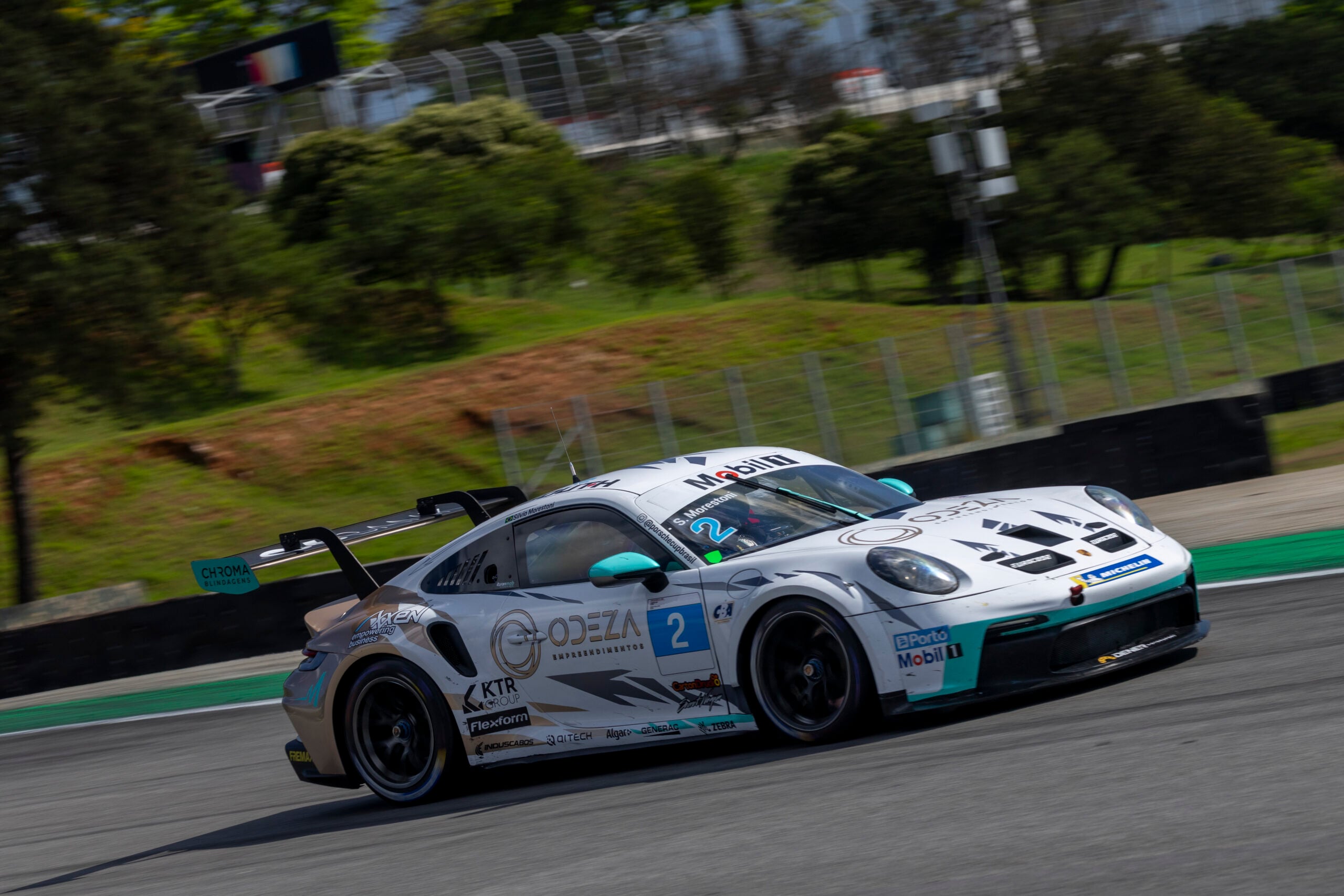 Com ajuste de “top10” no Porsche #2, Morestoni fecha o dia motivado em Interlagos