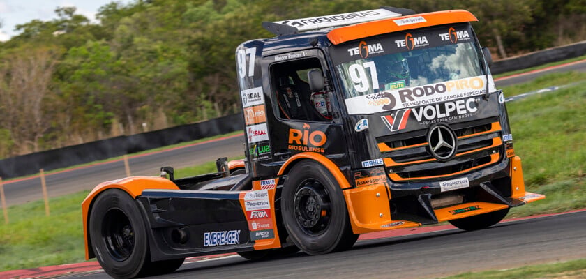 Copa Truck: Roncen supera drama com embreagem e brilha em Curvelo