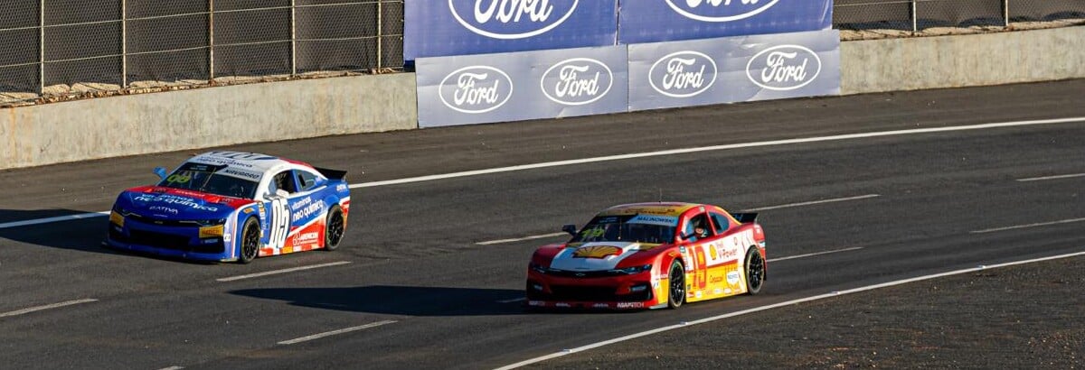 AO VIVO: Acompanhe a Corrida 2 da etapa da NASCAR Brasil no oval de Curvelo AO VIVO: Acompanhe a Corrida 2 da etapa da NASCAR Brasil no oval de Curvelo