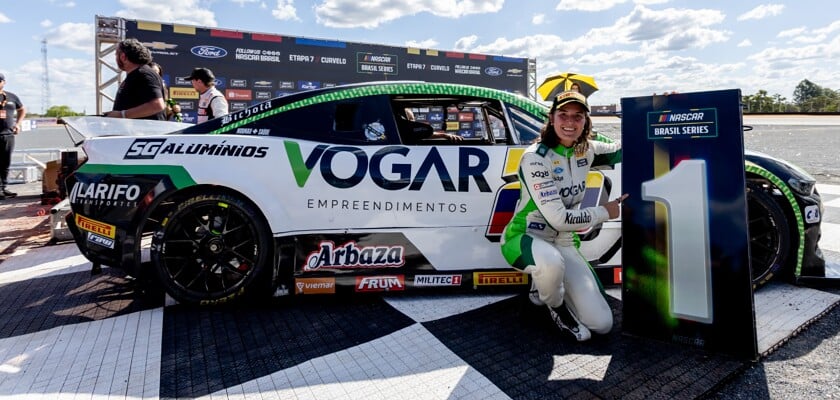 Tatiana Calderón faz história com vitória na NASCAR Brasil em Curvelo