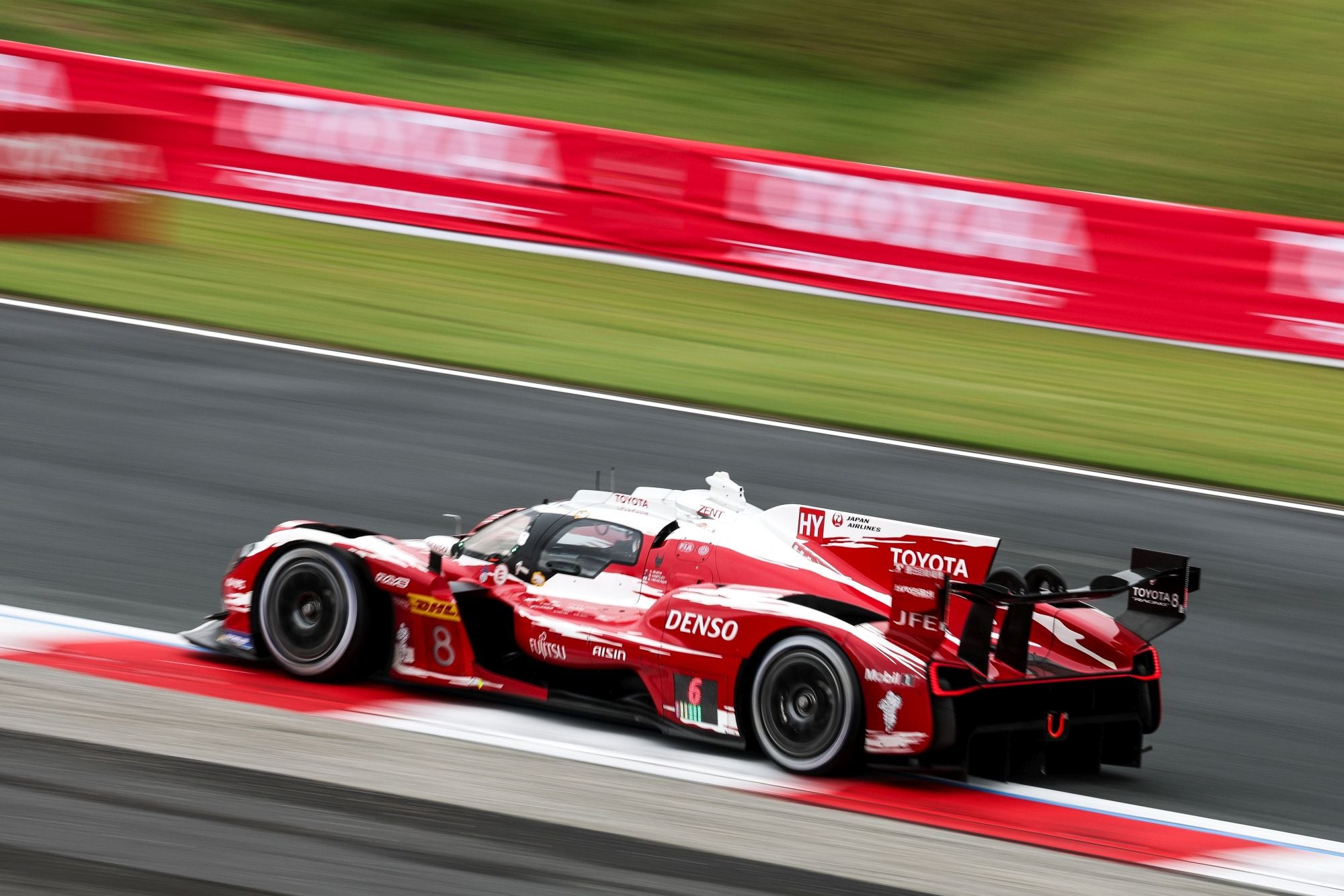 TOYOTA RACING vence em Fuji com Buemi, Hartley e Hirakawa e lidera WEC entre pilotos e construtores Toyota