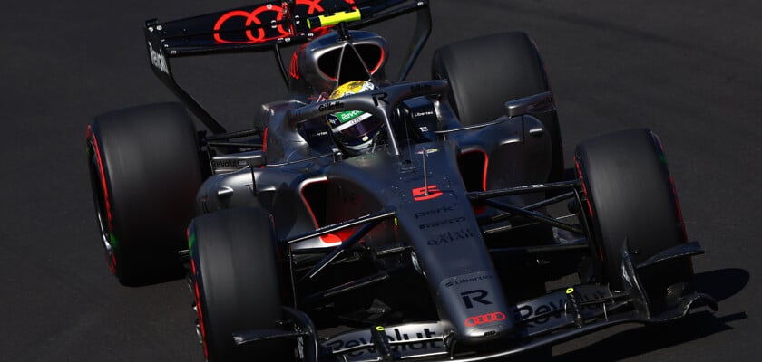 F1 hoje: Alonso fica na Aston Martin, Bortoleto mira pontos e Sepang prevê chuva