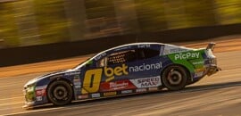 Cacá Bueno aprova rendimento do carro após quarto lugar em treino da NASCAR Brasil no oval em Curvelo