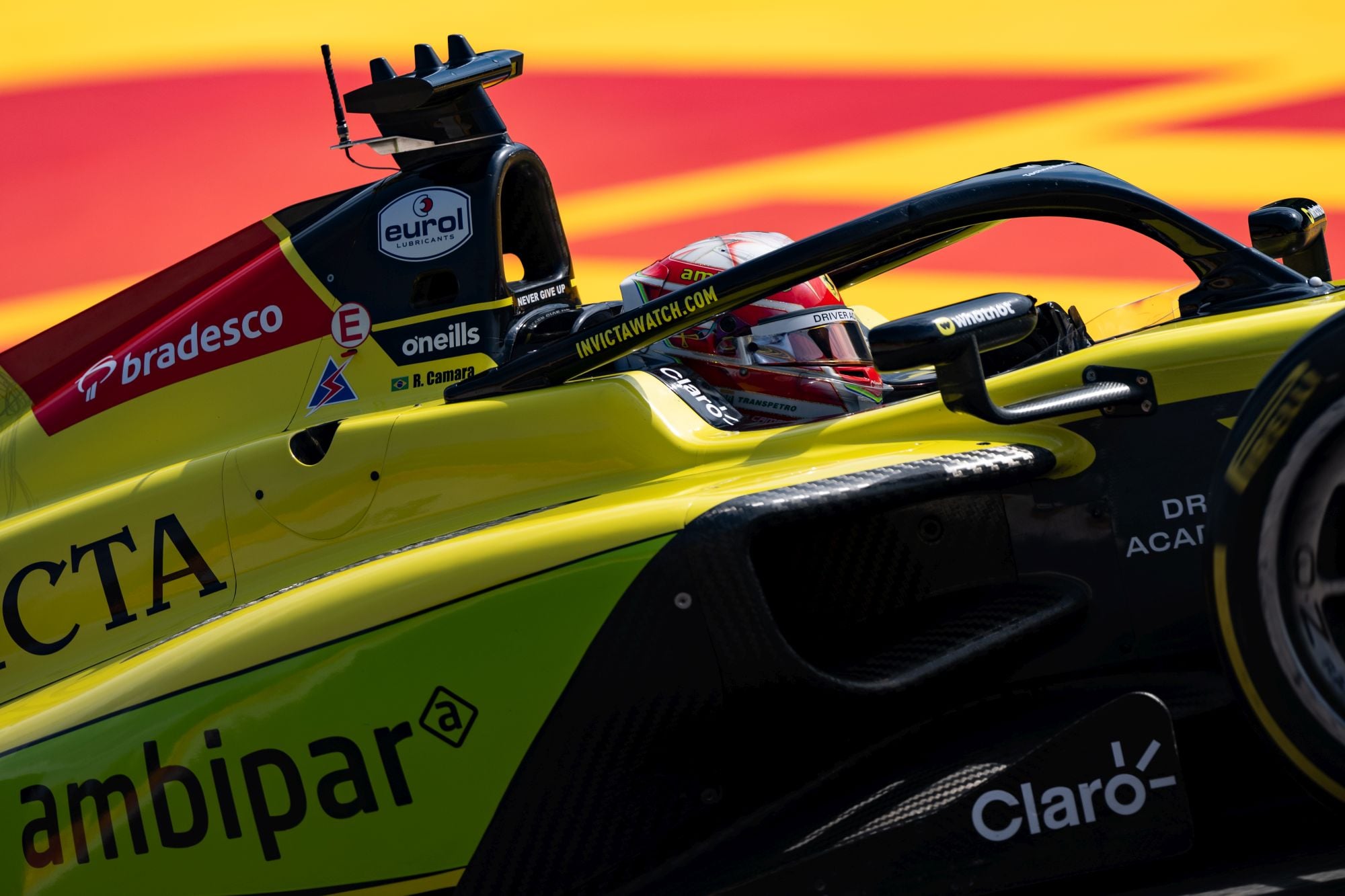Rafael Câmara corre pela primeira vez em Baku e mira liderança em rodada tripla da F2 Rafael Câmara