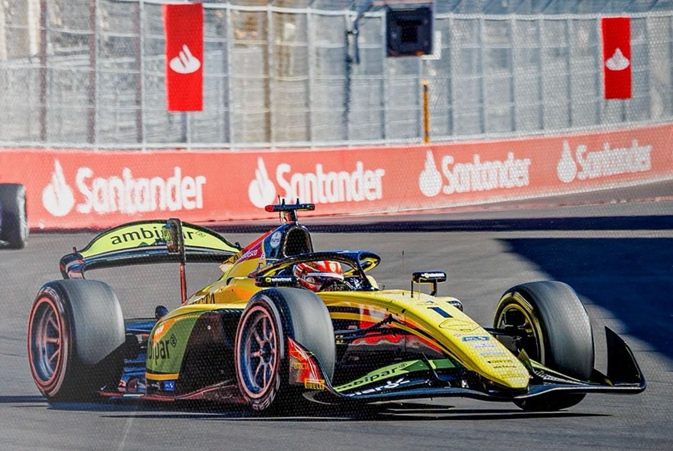 Rafael Câmara diminui diferença para o líder da F2 após final de semana de desafios em Madri Rafael Câmara